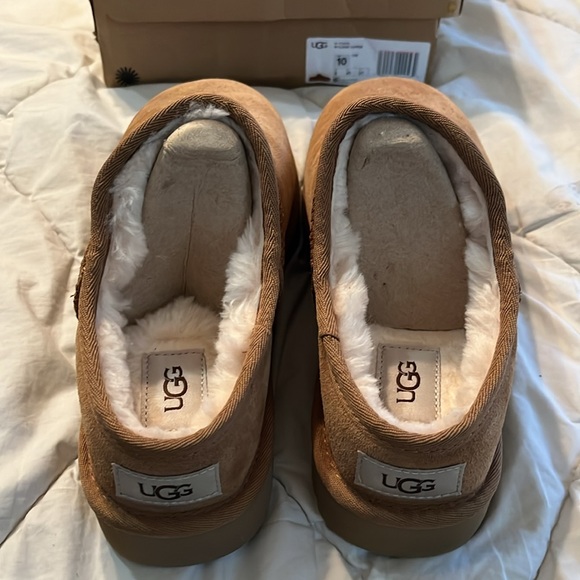 Brand New Ugg shoes - Picture 2 of 7